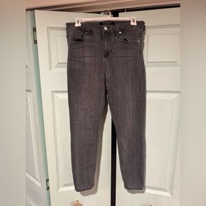 Liverpool Jeans Company Women’s Skinny Jeans in Washed Gray